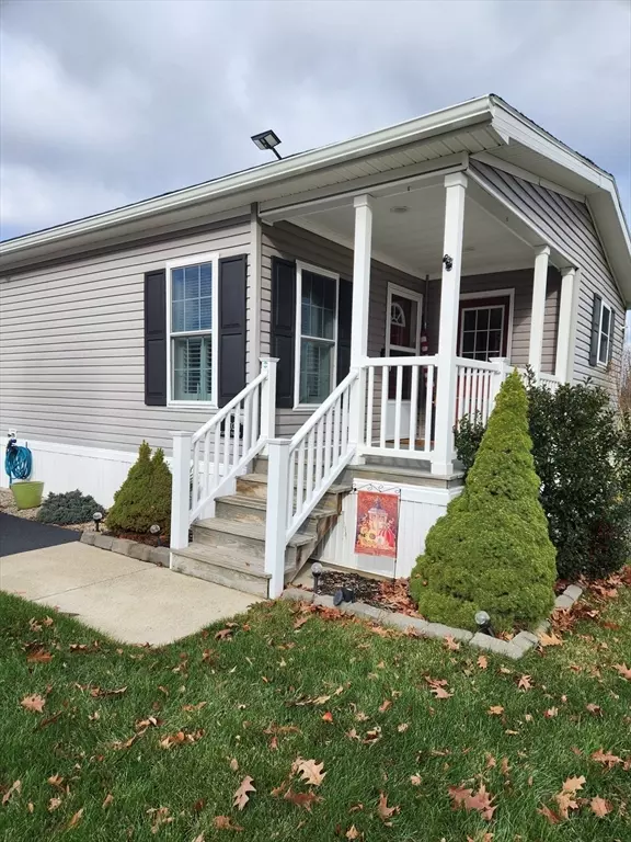 Sturbridge, MA 01566,402 Pleasant Parkway