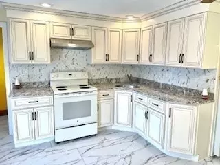 260 South St. #B, Plainville, MA 02762