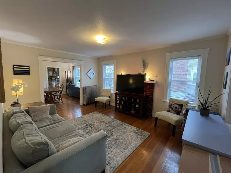 61-63 Bartlett Ave #61, Belmont, MA 02478