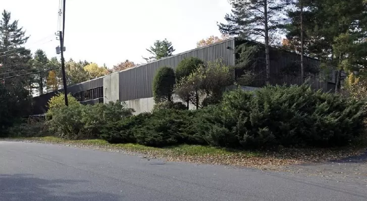 11 Brent Dr, Hudson, MA 01749