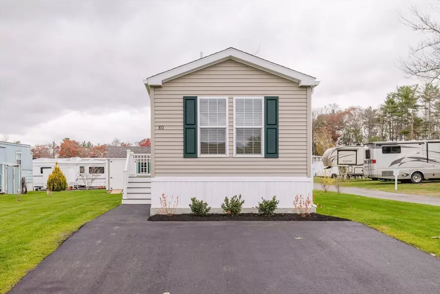 80 Bally Dr, Raynham, MA 02767