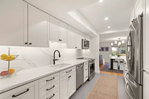 Hamilton, MA 01982,300 Willow Street #3