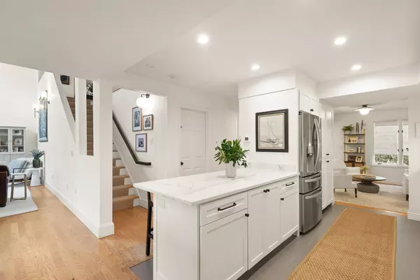 Hamilton, MA 01982,300 Willow Street #3