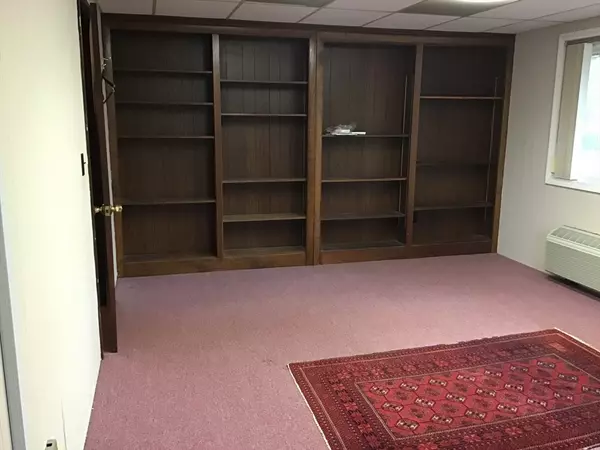 Marshfield, MA 02050,545 Plain St #U-1