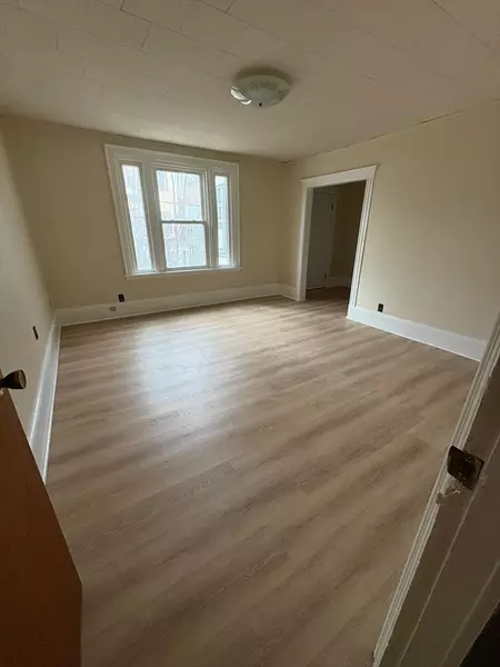 105 Orange St #2, Chelsea, MA 02150