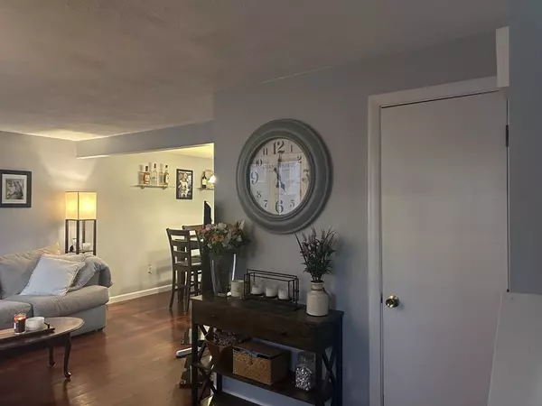 Watertown, MA 02472,3 Russell St #0