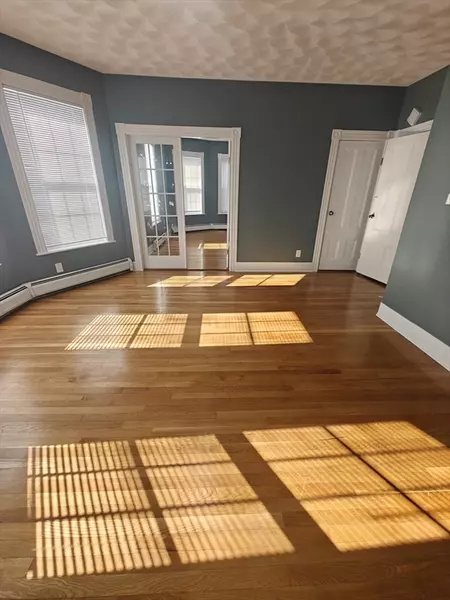 45 Grove St #2, Haverhill, MA 01832