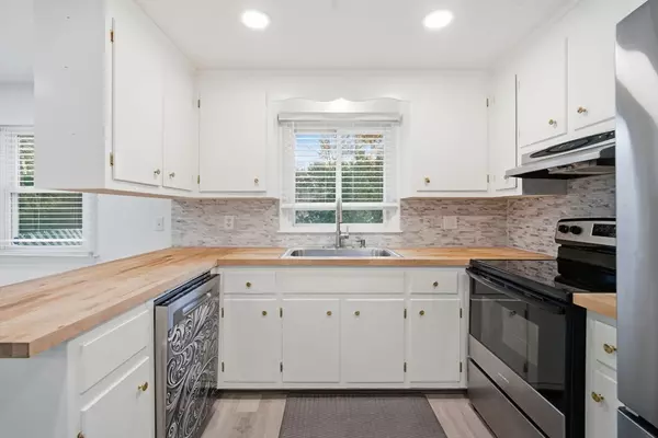 Chicopee, MA 01020,181 Beauchamp Ter