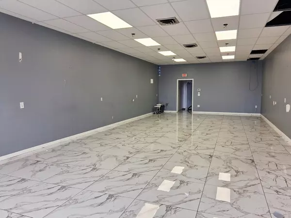 West Springfield, MA 01089,358 Memorial Ave