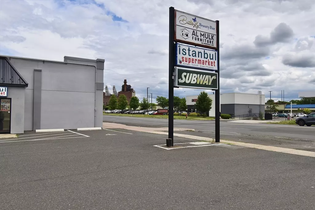 West Springfield, MA 01089,358 Memorial Ave