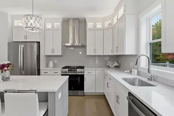 1 Elise Avenue #96, Londonderry, NH 03053