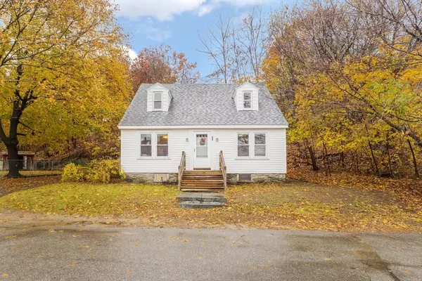 60 Cliff St, Fitchburg, MA 01420