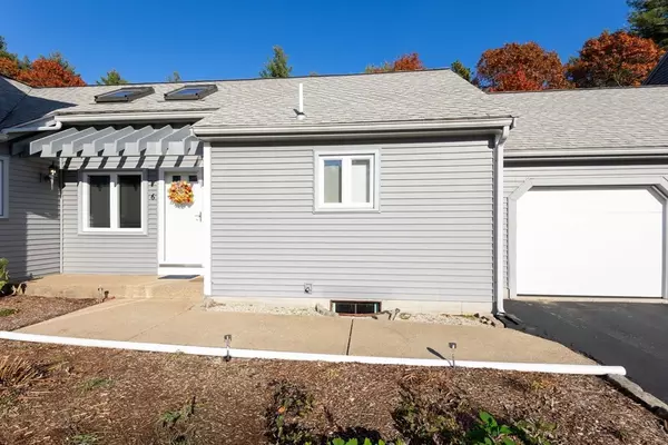 Middleboro, MA 02346,663 Wareham Street #6