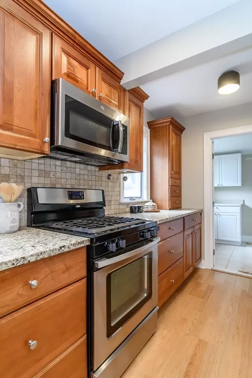 Natick, MA 01760,4 Willow St