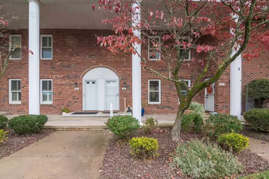 6 Castle Hill Road #E, Agawam, MA 01001