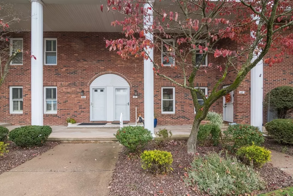 Agawam, MA 01001,6 Castle Hill Road #E