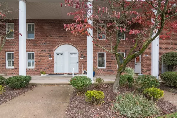 6 Castle Hill Road #E, Agawam, MA 01001