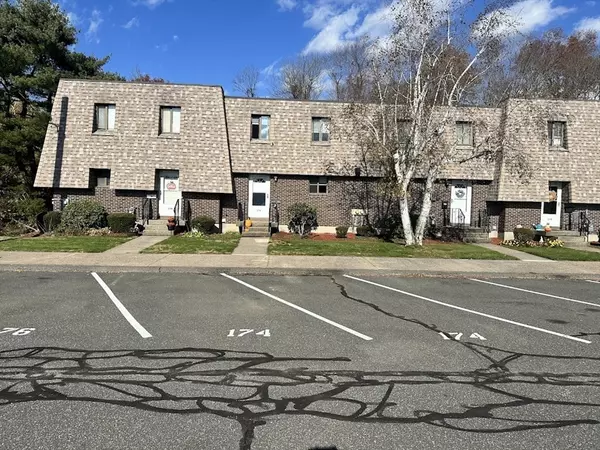 174 Beekman Dr #174, Agawam, MA 01001