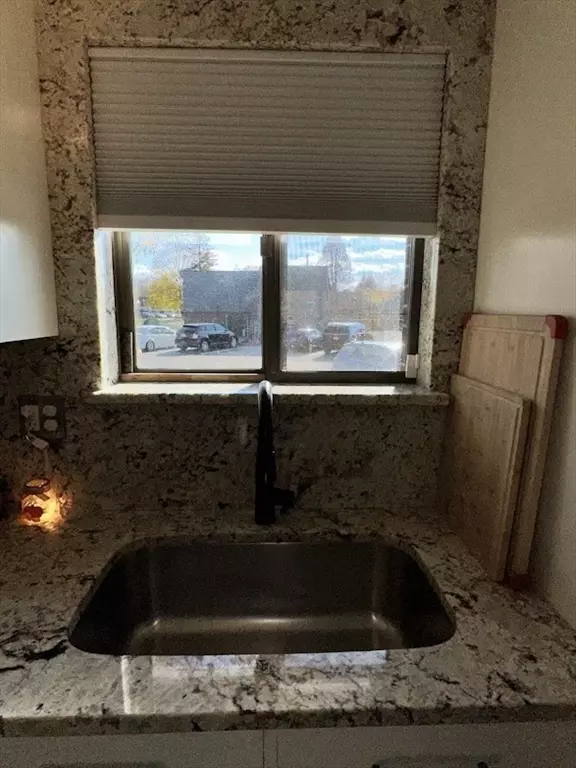 Agawam, MA 01001,174 Beekman Dr #174