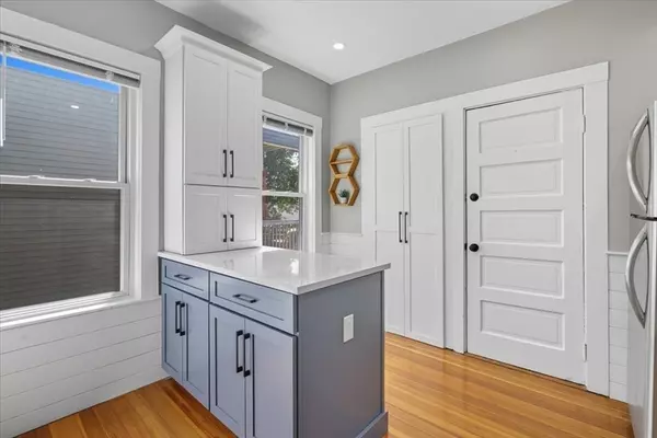 Boston, MA 02122,663 Adams Street #3