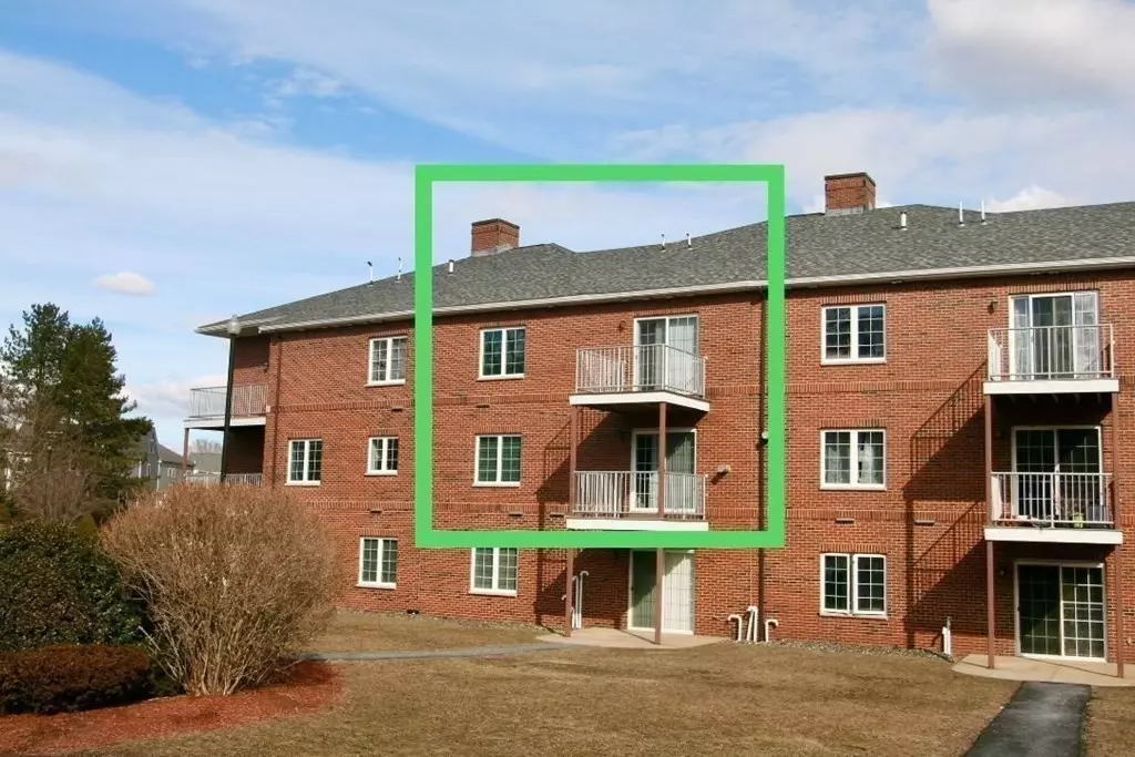 Winchester, MA 01890,7 Conant Road #67