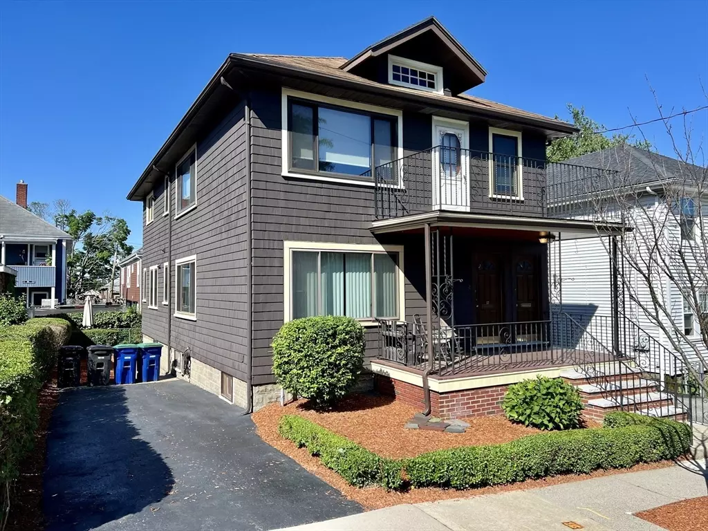 Somerville, MA 02144,8 Fairfax Street #2