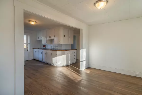 Ashland, MA 01721,72 Pond St