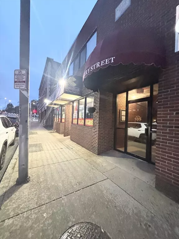 Malden, MA 02148,105 Ferry Street #B