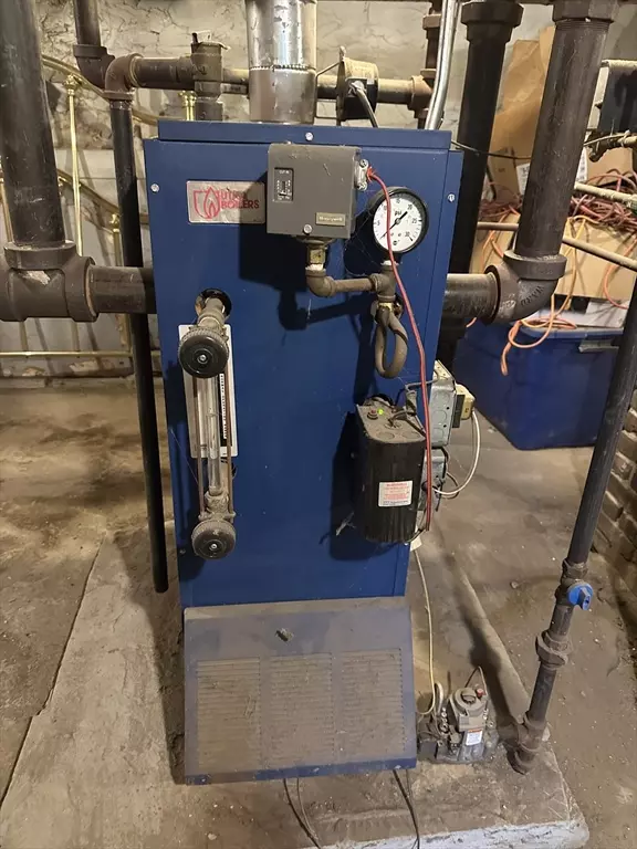 Lowell, MA 01851,48 E Street