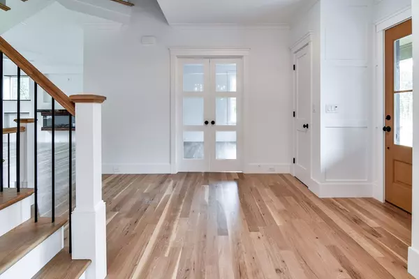 Hopkinton, MA 01748,1 Emerald Drive