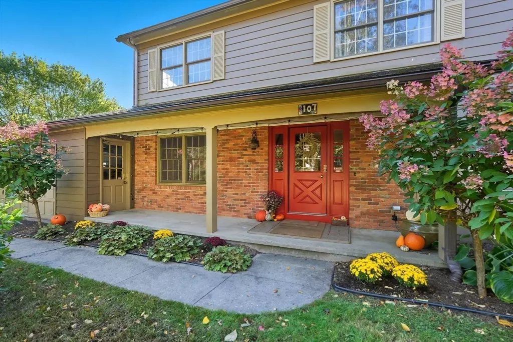 Northampton, MA 01053,107 Front St