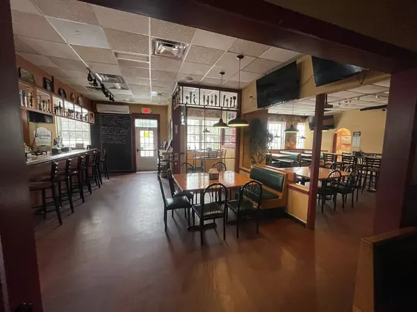 Lunenburg, MA 01462,00 Main