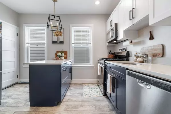 Boston, MA 02125,24 Buttonwood Street