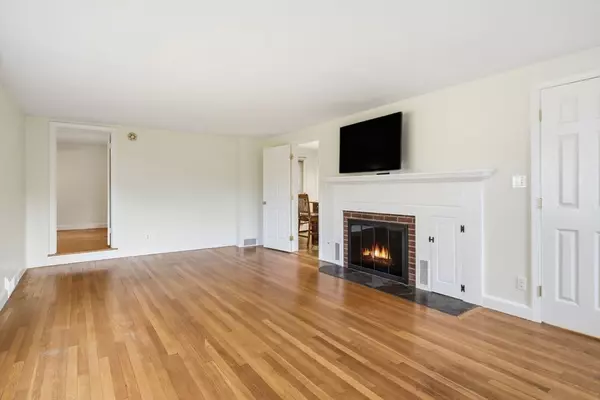 Wilbraham, MA 01095,68 Monson Road