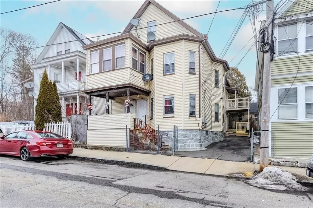 Lawrence, MA 01841,129-131 Lexington Street