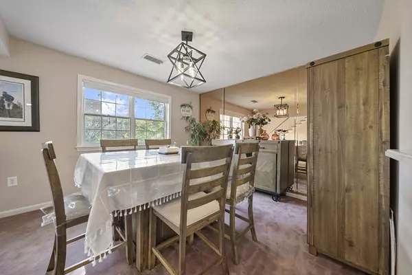 Salem, MA 01970,27 Weatherly Dr #27