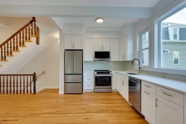 Brookline, MA 02446,31 School St #1