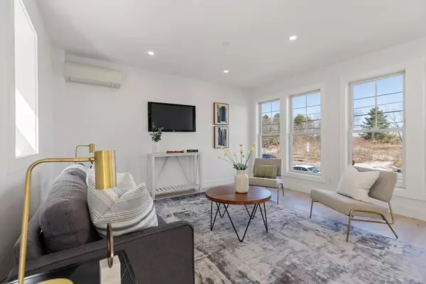 Somerville, MA 02145,656 Mystic Ave #A