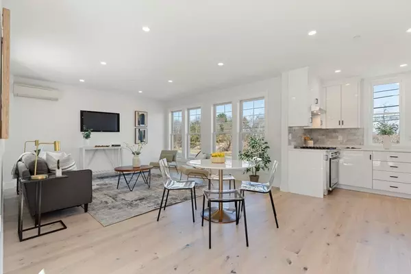 Somerville, MA 02145,656 Mystic Ave #A