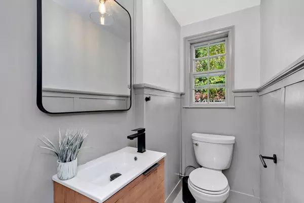 Winchester, MA 01890,139 High Street