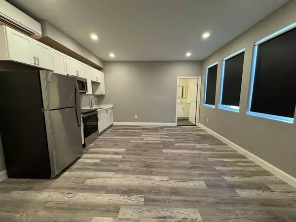 Revere, MA 02151,1473 N Shore Rd #101