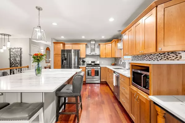 Melrose, MA 02176,28 Baldwin Avenue