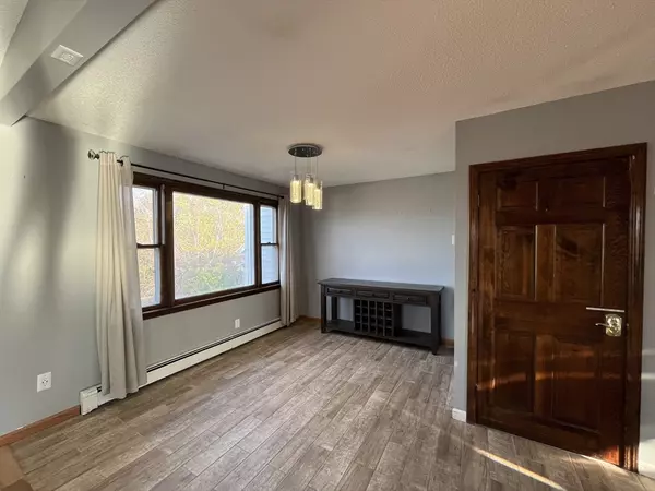 Gloucester, MA 01930,4 Reseroir Road #A