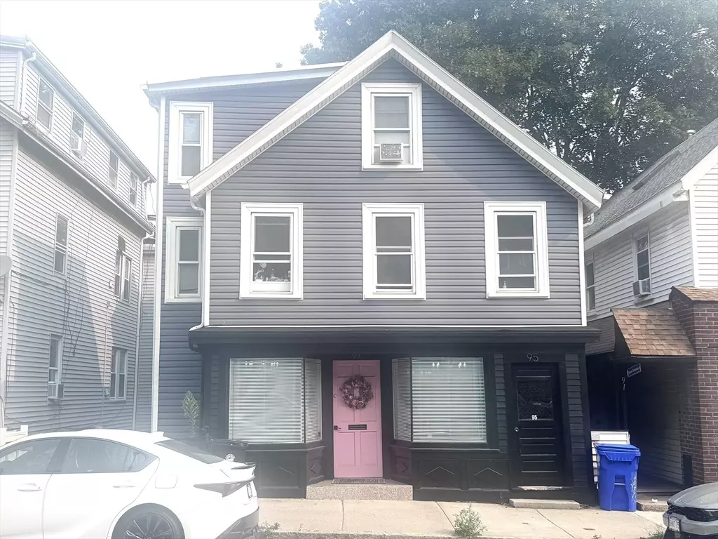 Brookline, MA 02445,95 Boylston #3