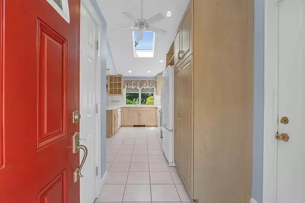 Westwood, MA 02090,197 Hartford Street