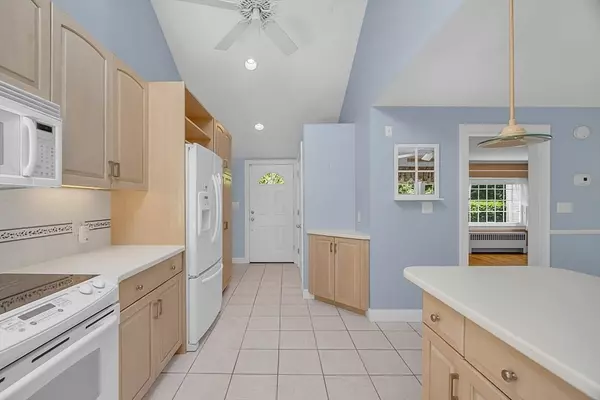 Westwood, MA 02090,197 Hartford Street