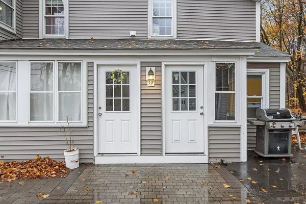 Ayer, MA 01432,39 Park Street #2B