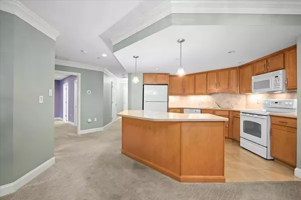 Northborough, MA 01532,490 Main St #301