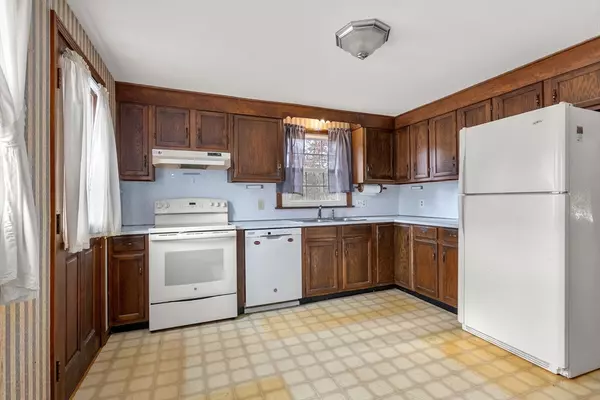 Westfield, MA 01085,125 Barbara Street