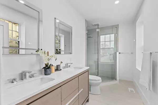 Brookline, MA 02446,65 Pleasant Street #1